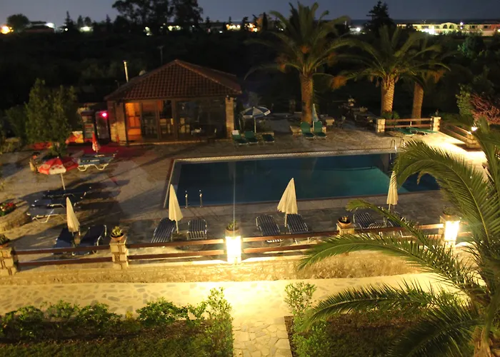 Daniel Hotel (Adults Only)